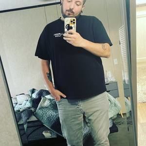 Meet your Posher, Cameron